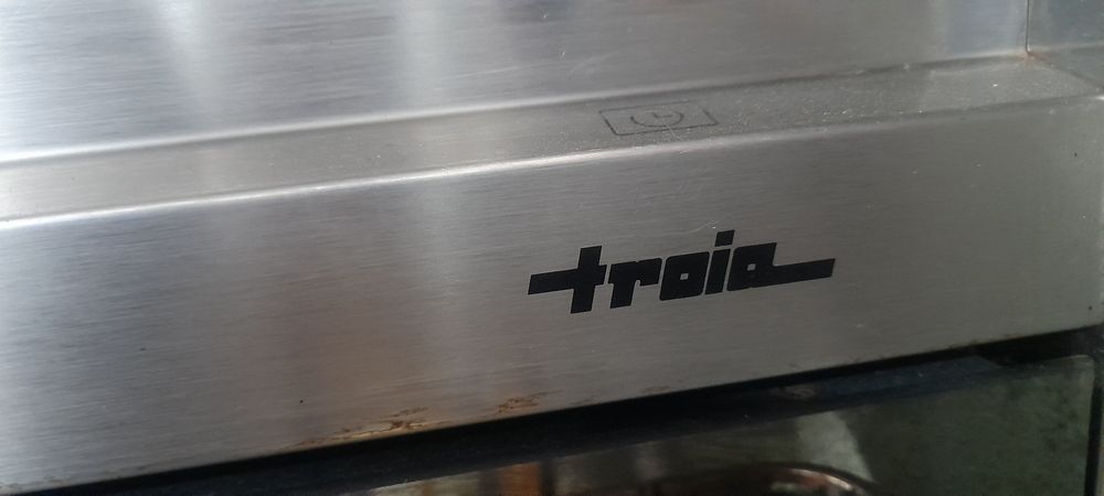 Fogão eléctrico e a gás