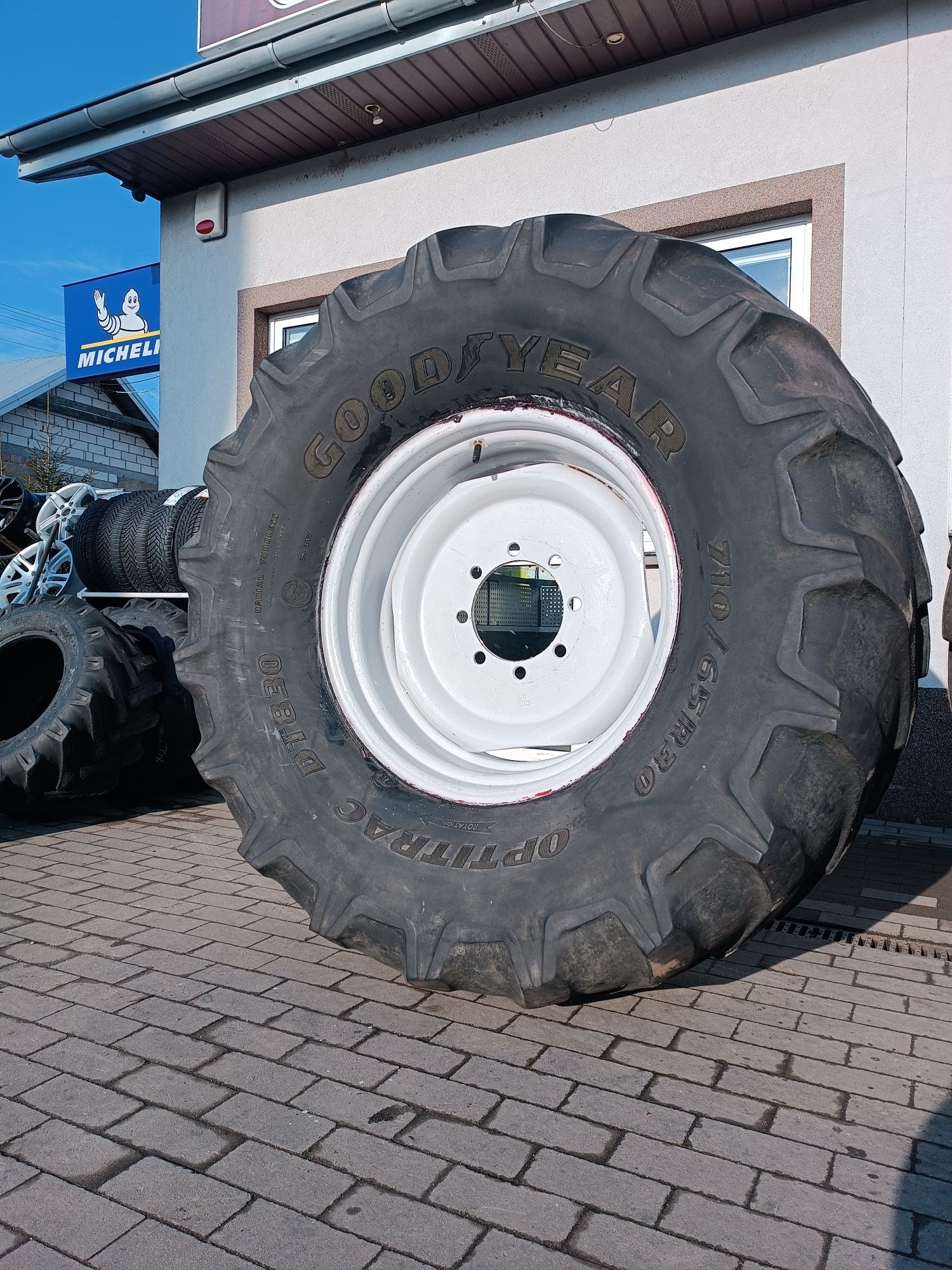 23.1-26 Bizon CLAAS 23.1R26