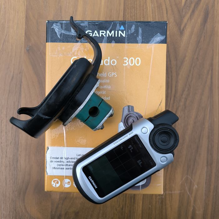 gps навігатор. навигатор Garmin Colorado 300.  [гармін гармин] туристи