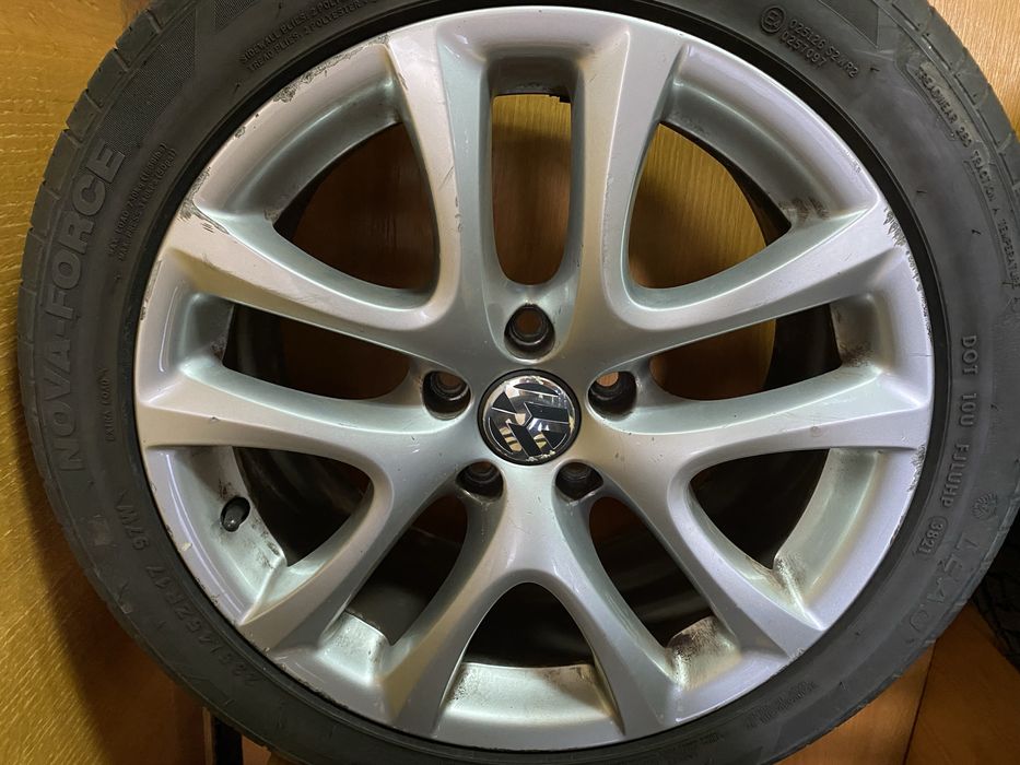 Jantes 17 VW Originais com Pneus 235/45/17