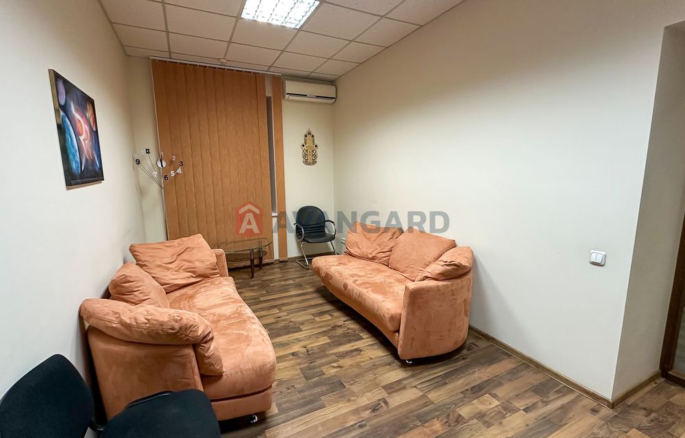 Продаж офісне приміщення 127 кв Центральний район міста