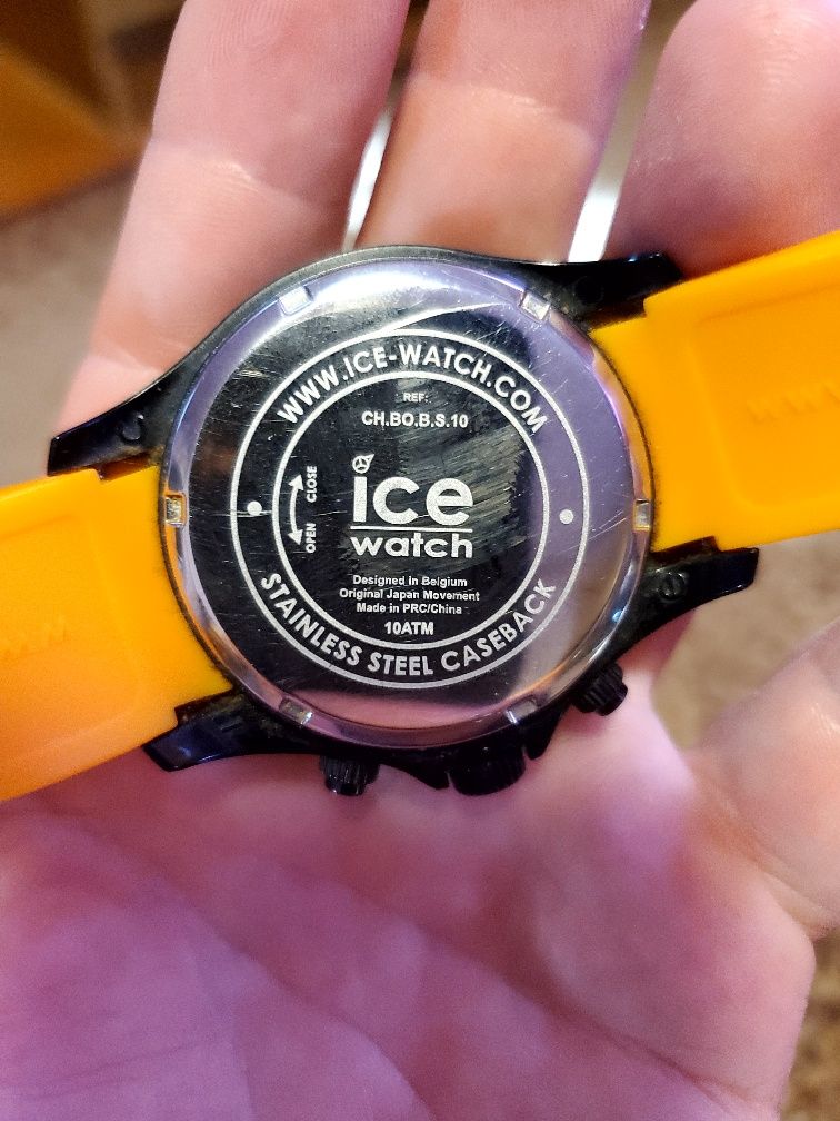 Мужской хронограф Ice Watch.