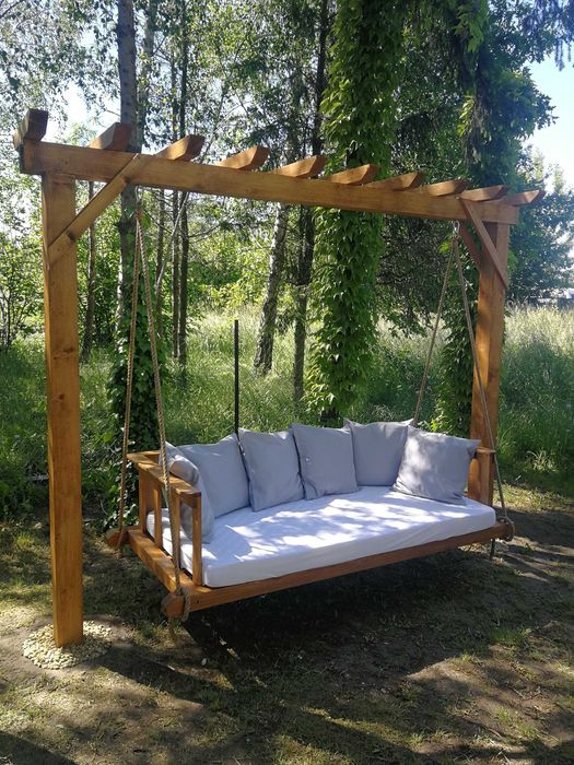 Huśtawka ogrodowa, łóżko ogrodowe, bujanka, pergola, trejaż.
