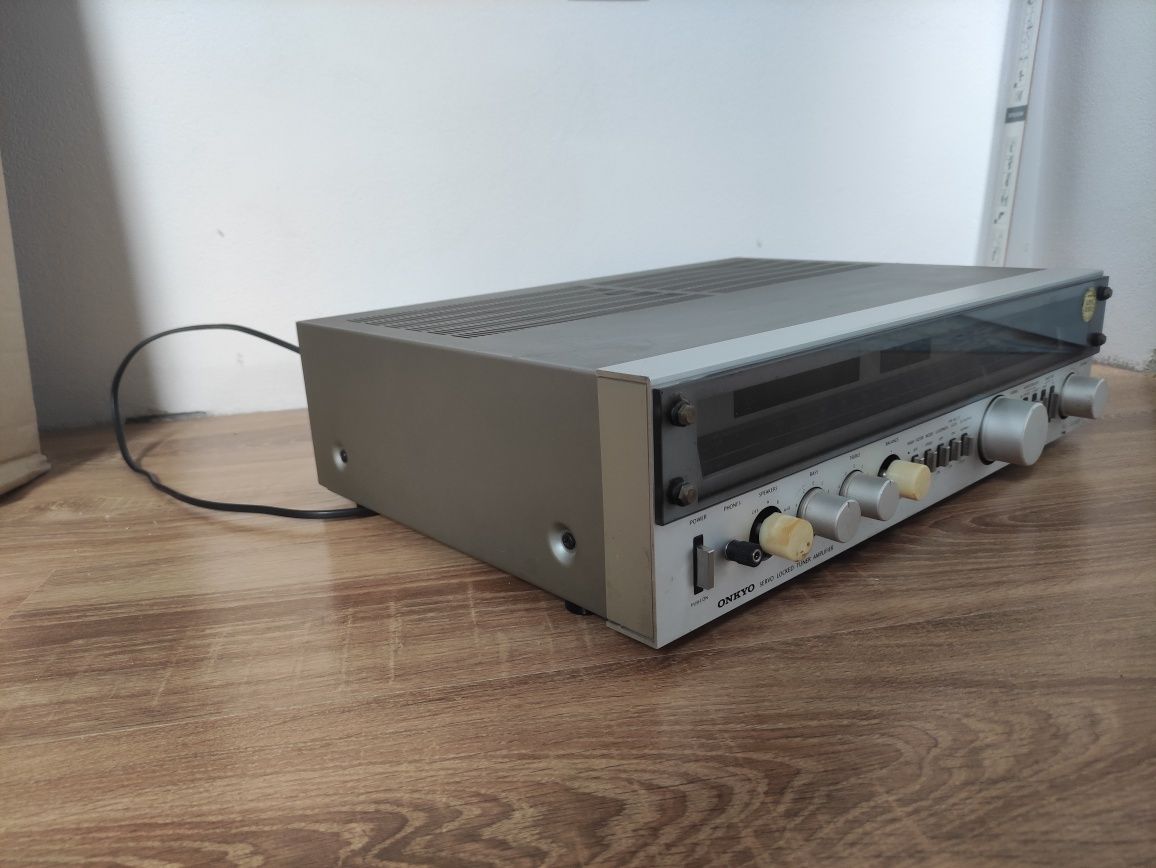 Amplituner Onkyo tx-3000