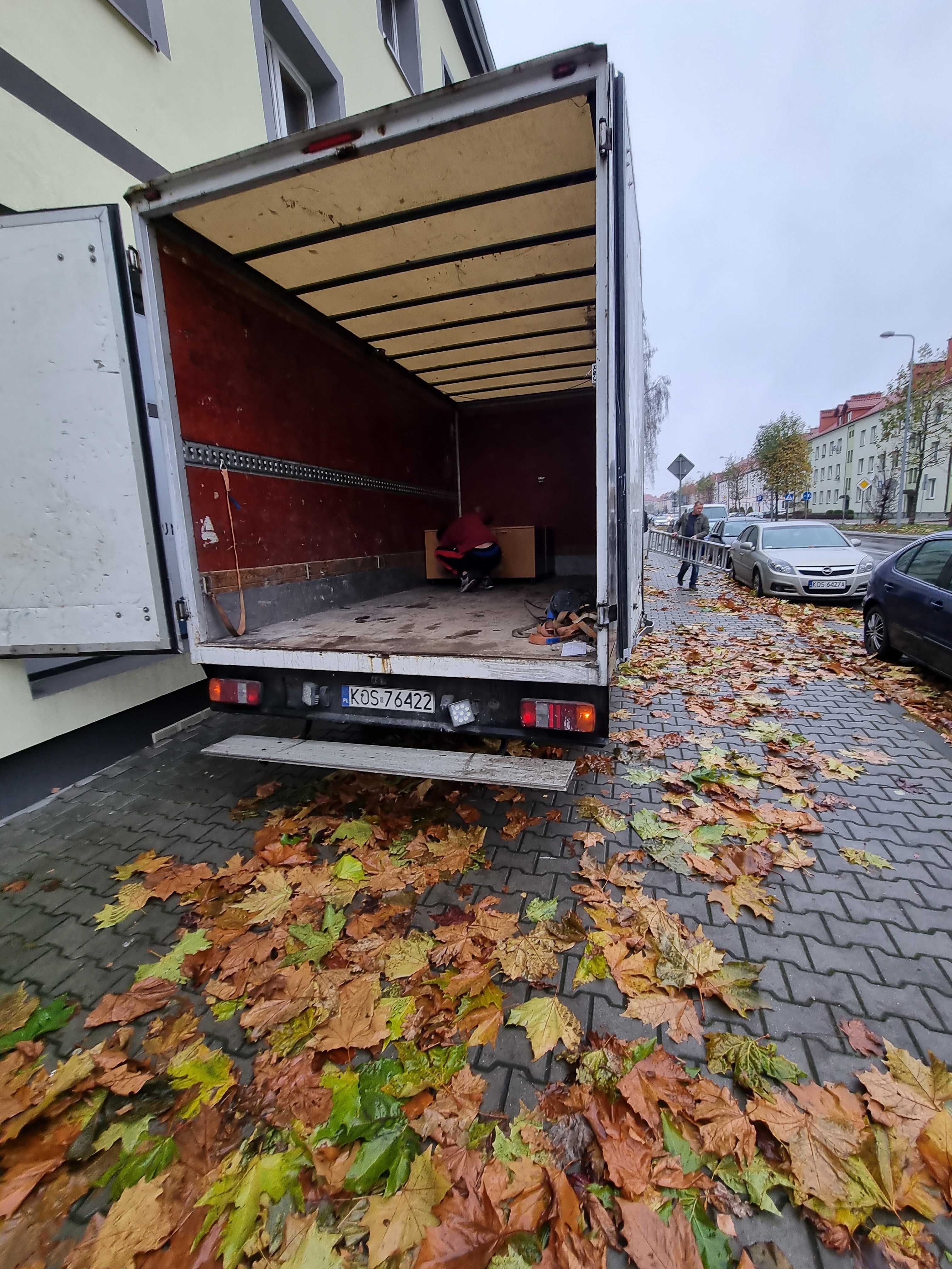 Przewóz rzeczy Przeprowadzki Transport mebli sprzątanie starych mebli