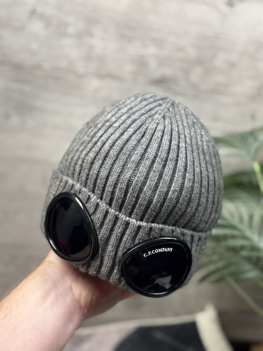 Шапка Cp company на середню голову