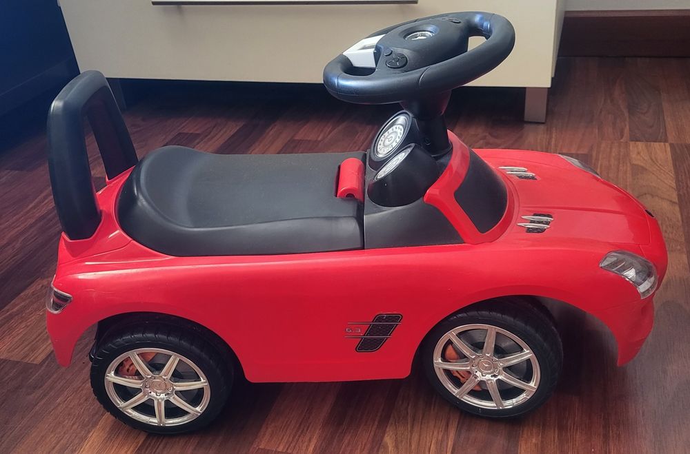 Autko jeździk pchacz dla dziecka