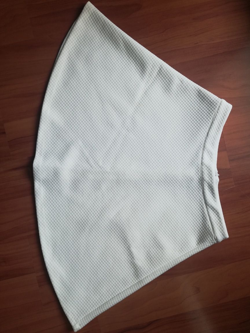 Spódnica rozkloszowana, kremowa/biała, pikowana, S/36