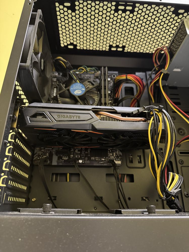 Komputer stacjonarny/gamingowy i5 1050ti 8 ram