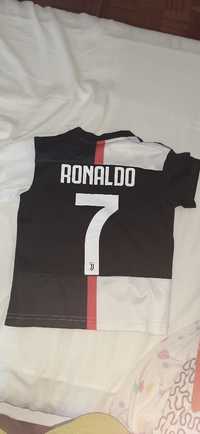 T-shirt JUVENTUS Cristiano Ronaldo  4/5A Usado Entrego Alfragid Benfic