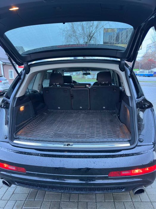 Audi Q7 Quattro  S-line Supercharged 2015 року 3.0 TFSI  (333к.с.)