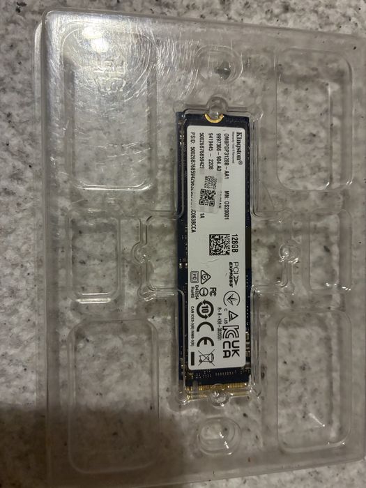 Kingston 128Gb PCI- E om8pdp3128b-aa1