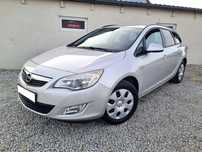 Opel Astra Kombi ŚLICZNA 1.4 Benzyna BOGATA WERSJA Oryginał Zadbana SERWIS 2011r
