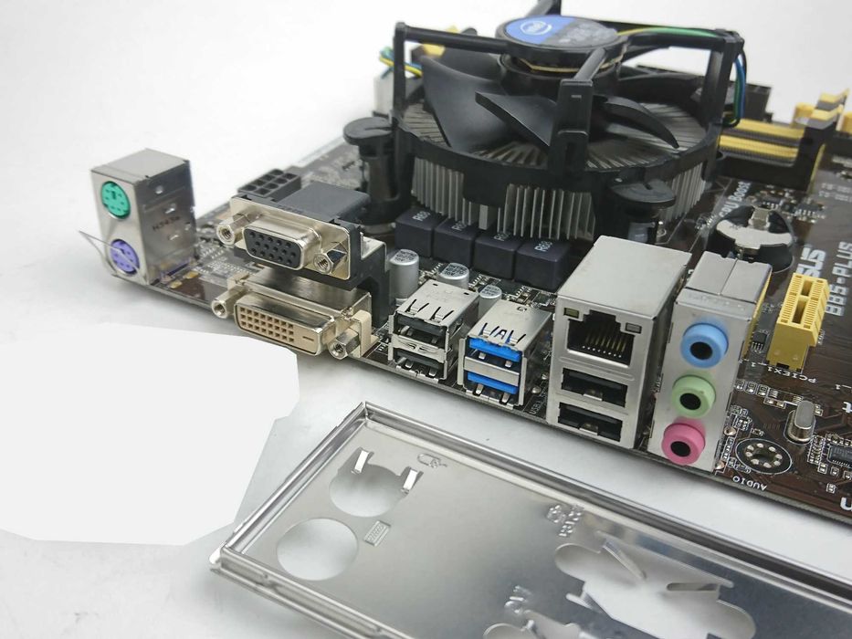 Комплект ASUS B85M-PLUS (USB3,SATA3,PCI-E3) +i5-4430(4ядра)+кулер,1150