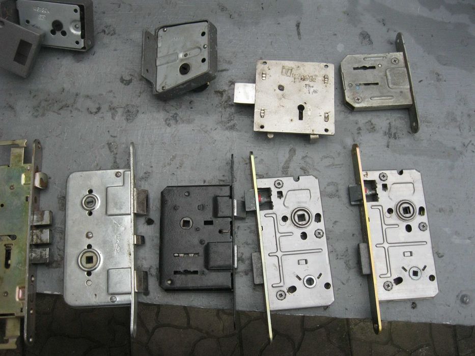 Продам дверной замок