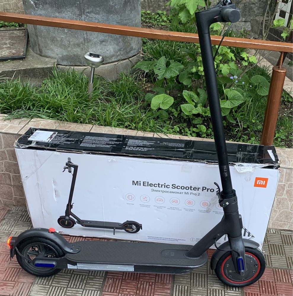 Продам електросамокат Xiaomi Scooter Pro 2 в гарному стані! Комплект!