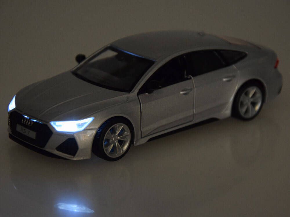 Auto Metalowe Model Audi Rs 7 Sportback Skala 1:35 Dźwięki Światła