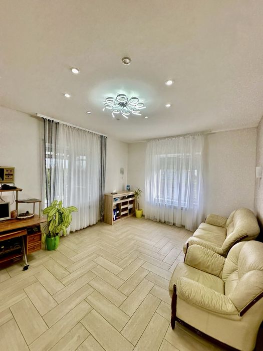 Будинок у Великій Омеляні