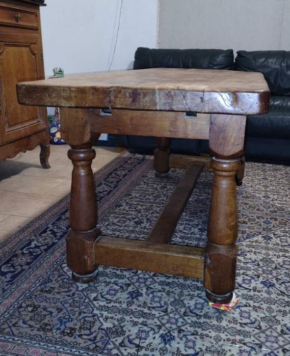 Антиквариат стол из массивного дуба