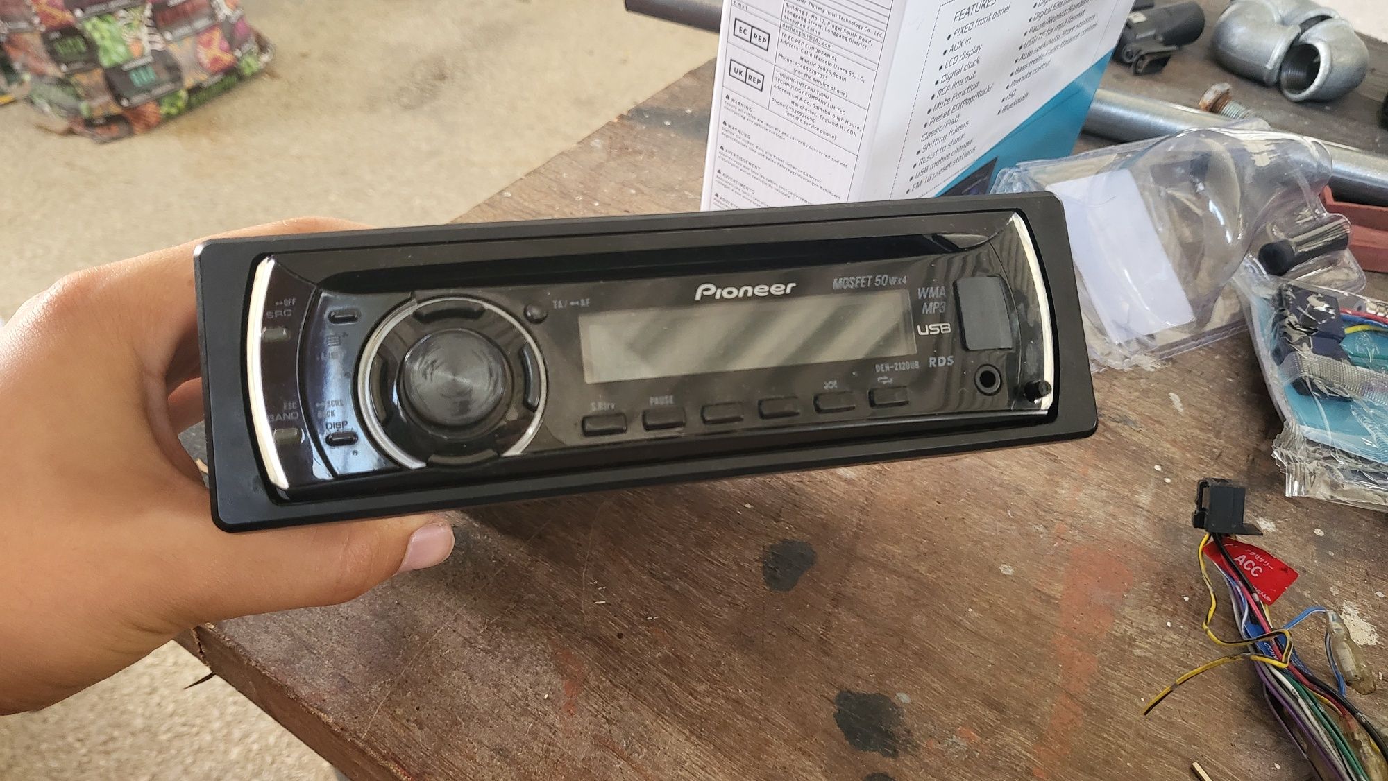 Rádio auto pioneer