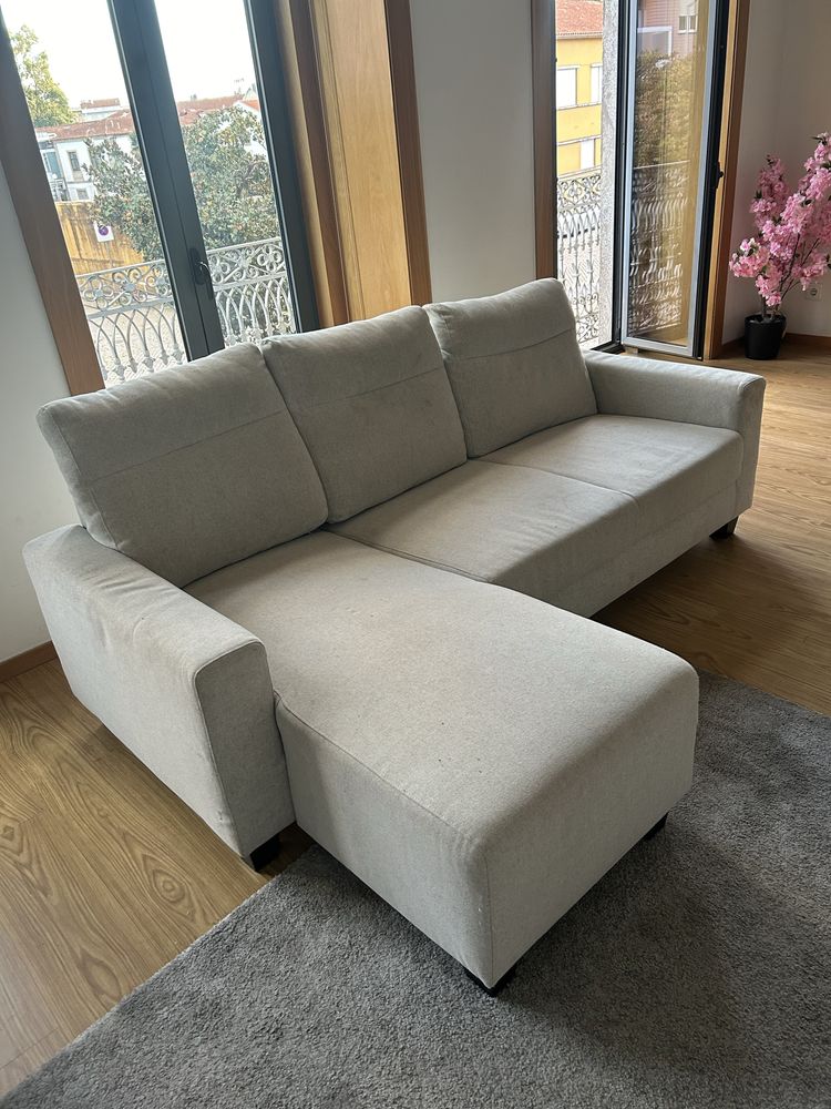 Sofa três lugares
