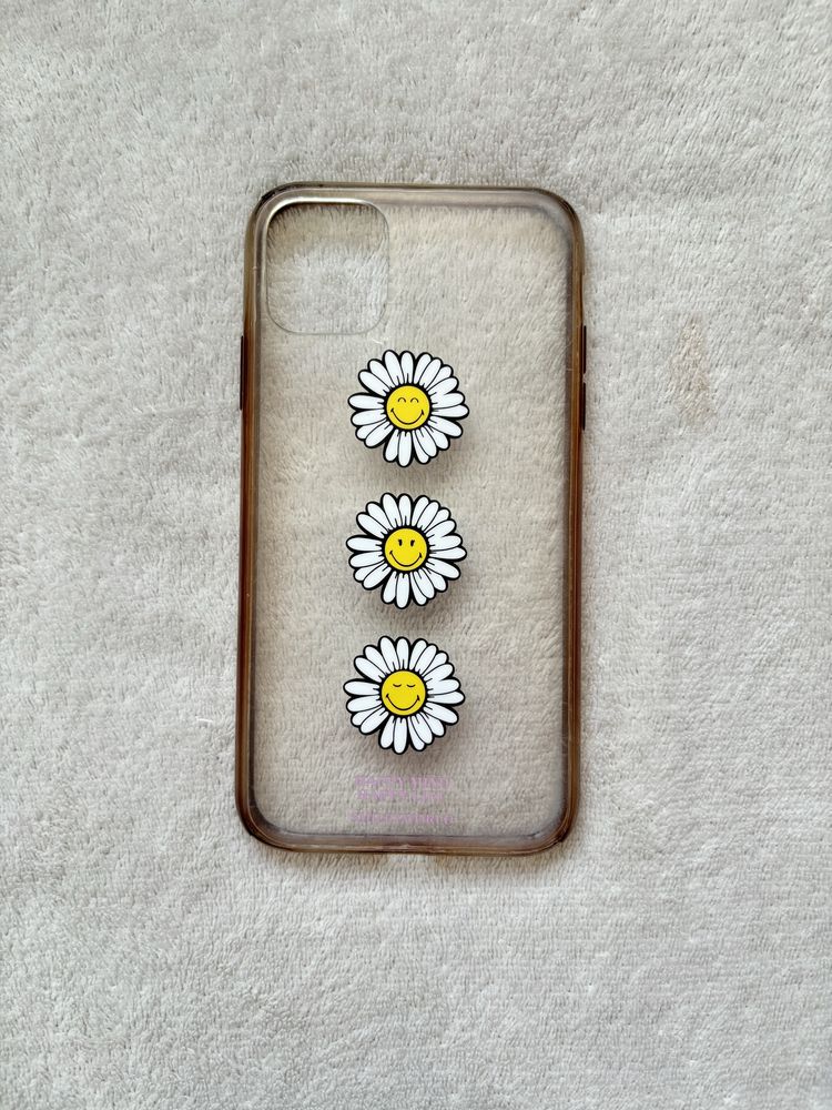 Zestaw 6 case na telefon w kwiatki Iphone 11 marki h&m, sinsay, house