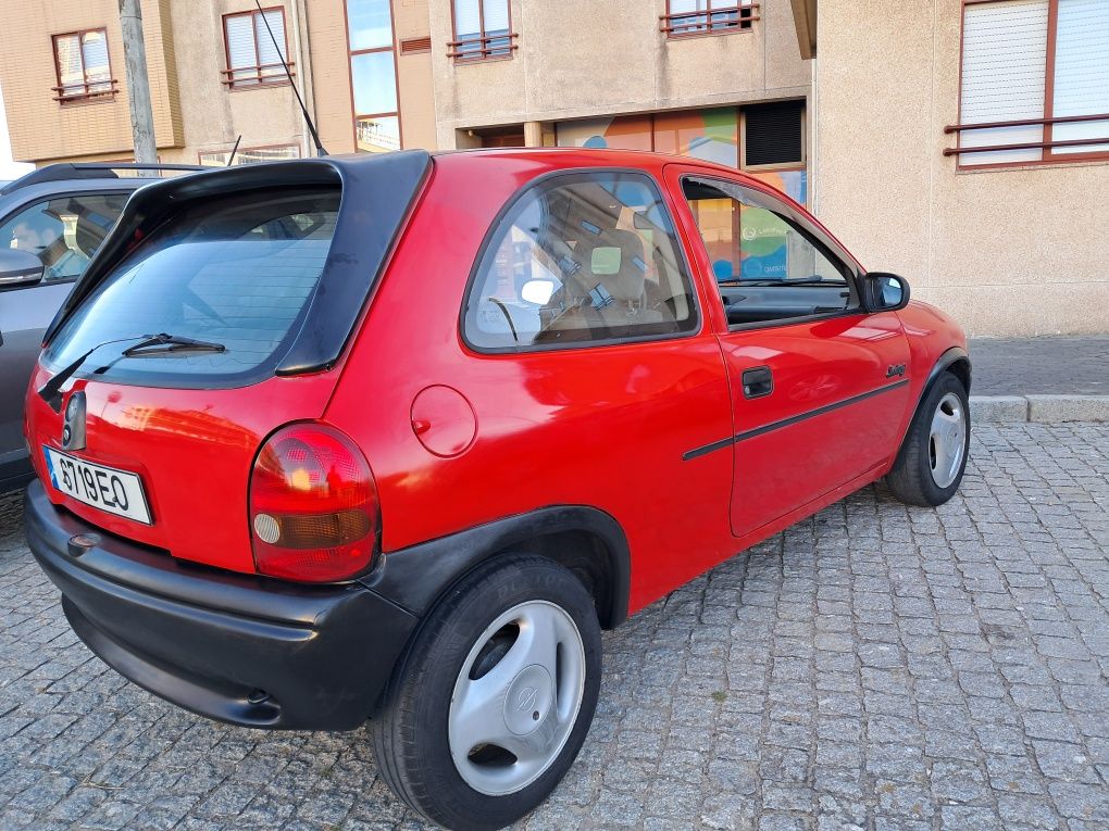 Opel corsa 1.2 AC/Teto solar