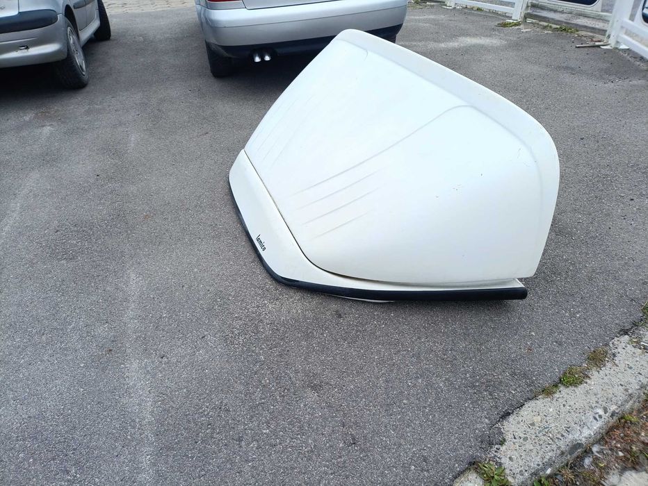 Owiewka Spoiler z Mercedes Sprinter  Kontener 2016