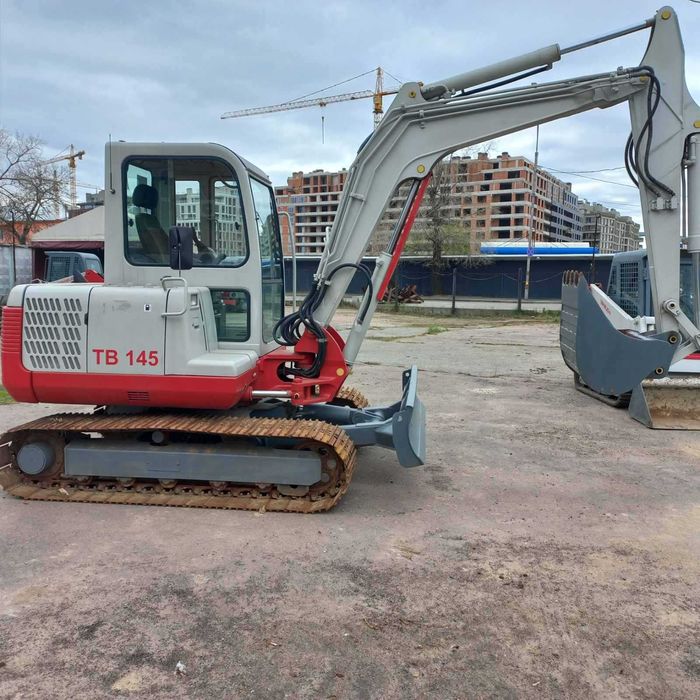 Оренда екскаватора Київ та Україна Takeuchi TB 145  (Вага 4.5 тони)