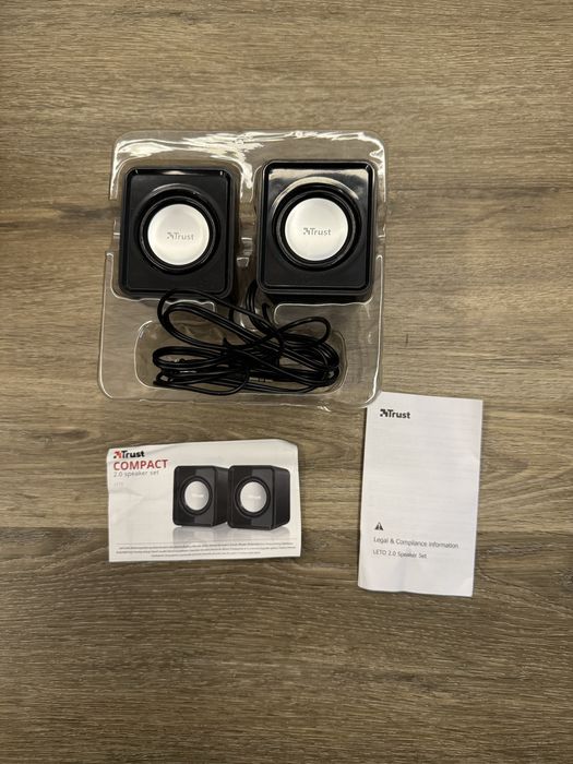 Colunas Trust 2.0 6W