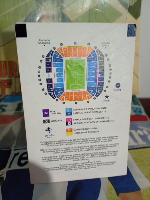 Bilhete FC Porto v Rayo Vallecano último jogo de Falcão no Dragão