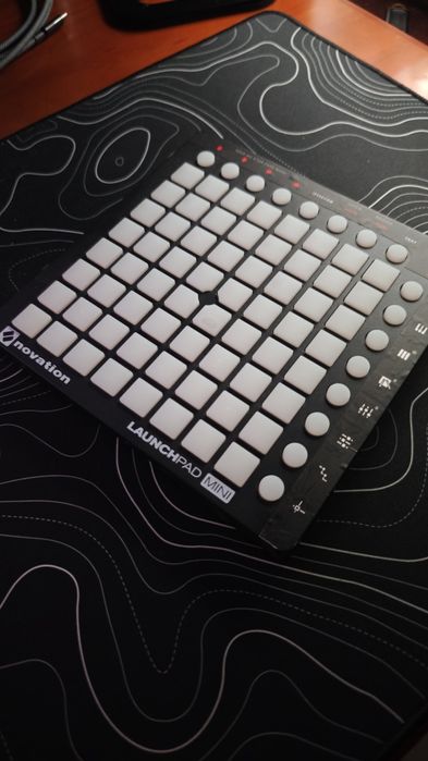 Novation Launchpad Mini MK2