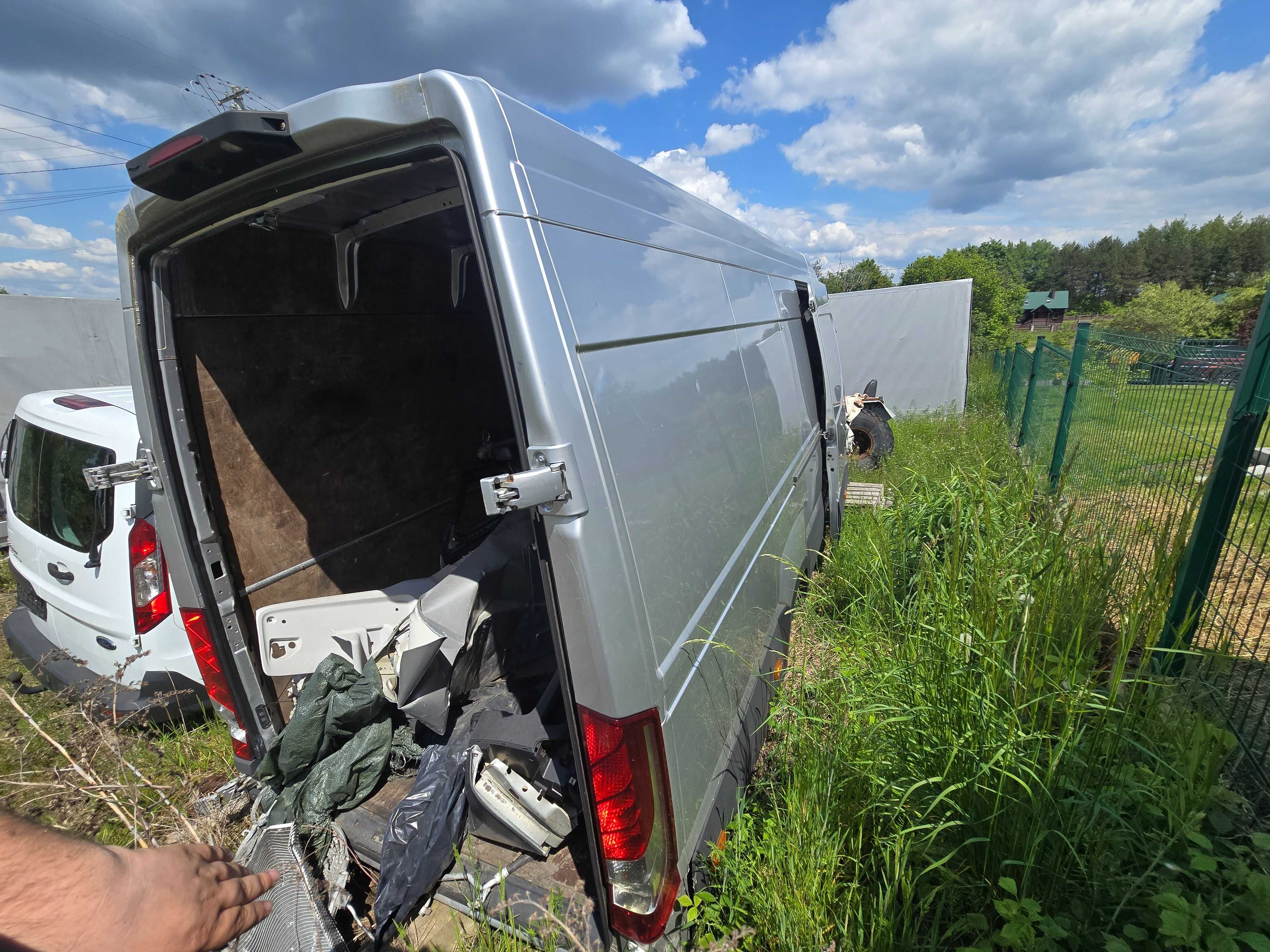 Iveco Daily l4h3 maxi wysokie cala karoseria cwiartka