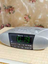 Радиоприемник Panasonic RC-Q720 с часами и будильником