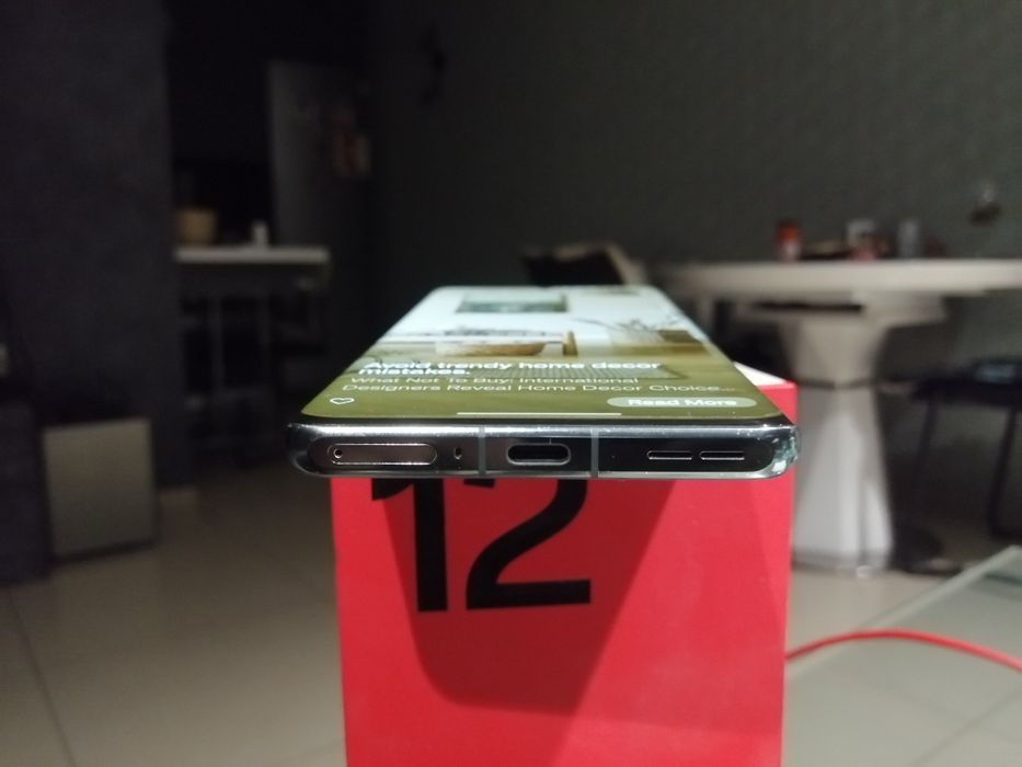 Продам телефон Oneplus 12