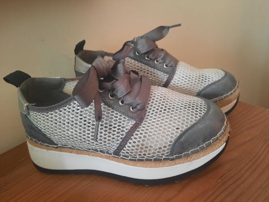 Tenis prateados n. 36
