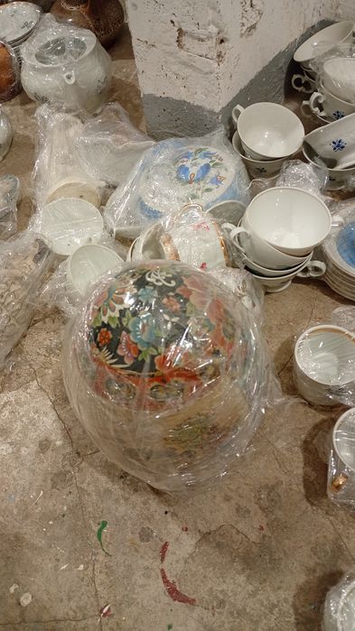 Porcelana figurki serwis kawowy i inne Chodzież Włocławku koło Karolin