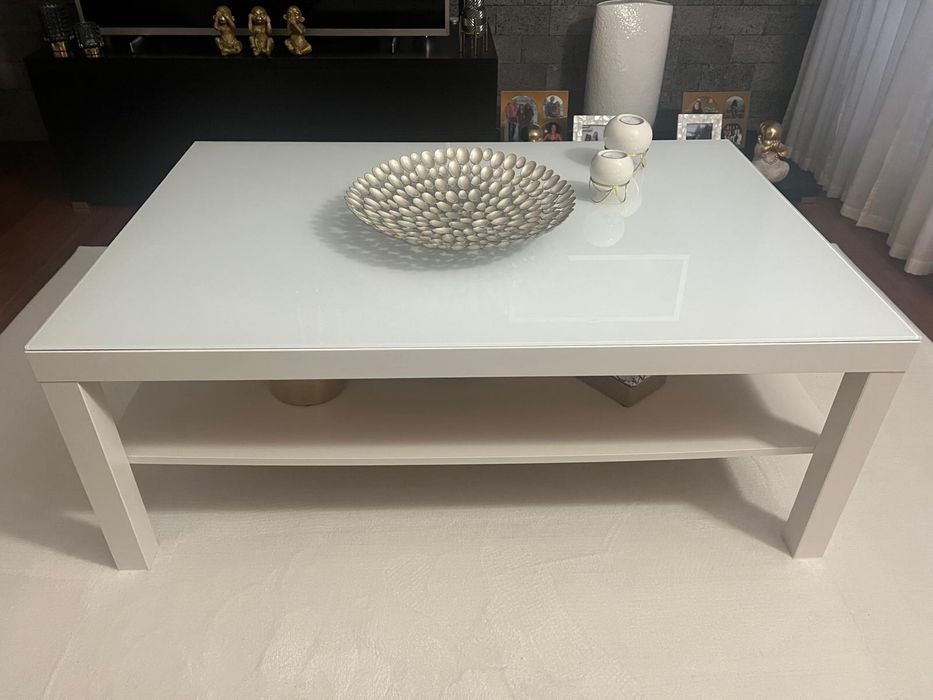 Mesa branca IKEA c tampo vidro