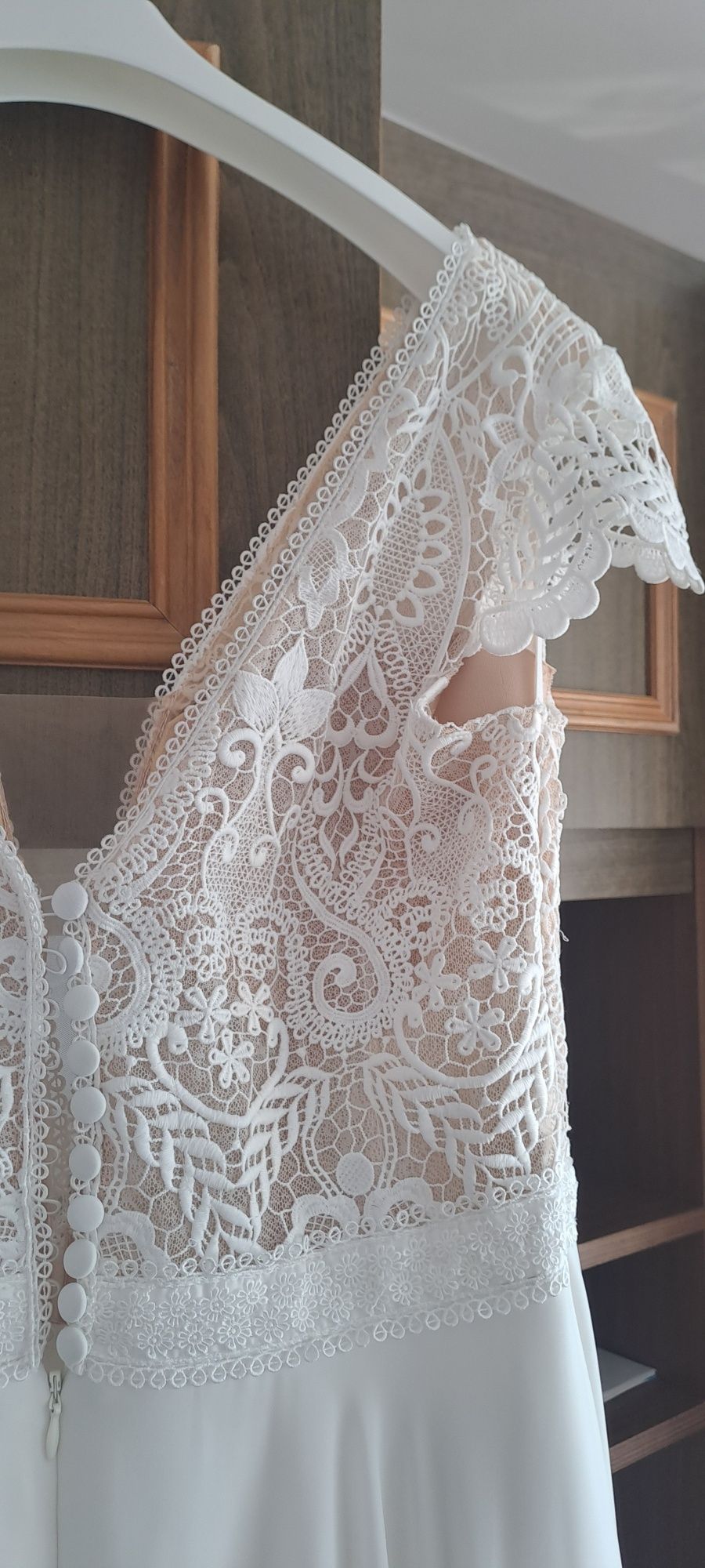 Suknia ślubna Elizabeth Passion 40/38, model 2022, suknia 5044T, ivory