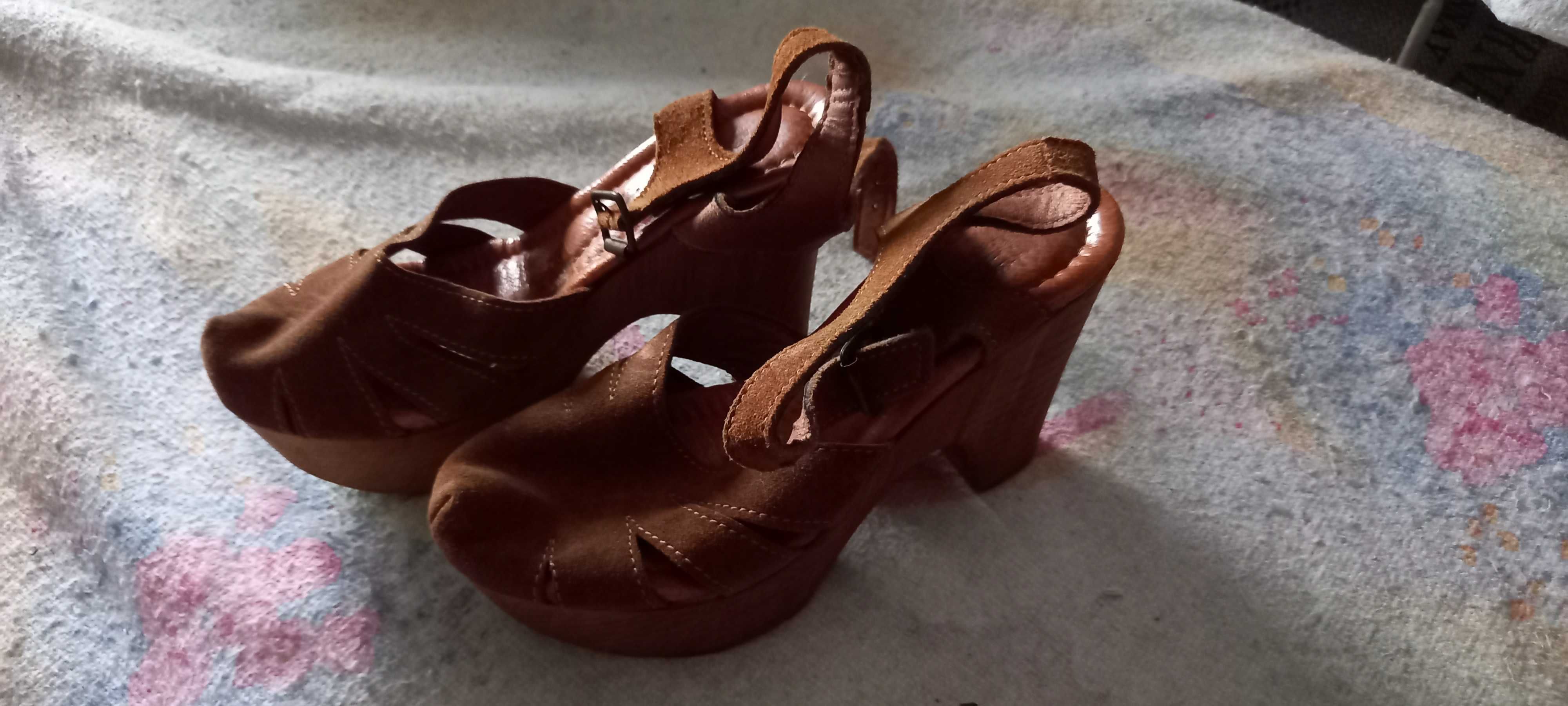 Sapatos novos tam 35/36