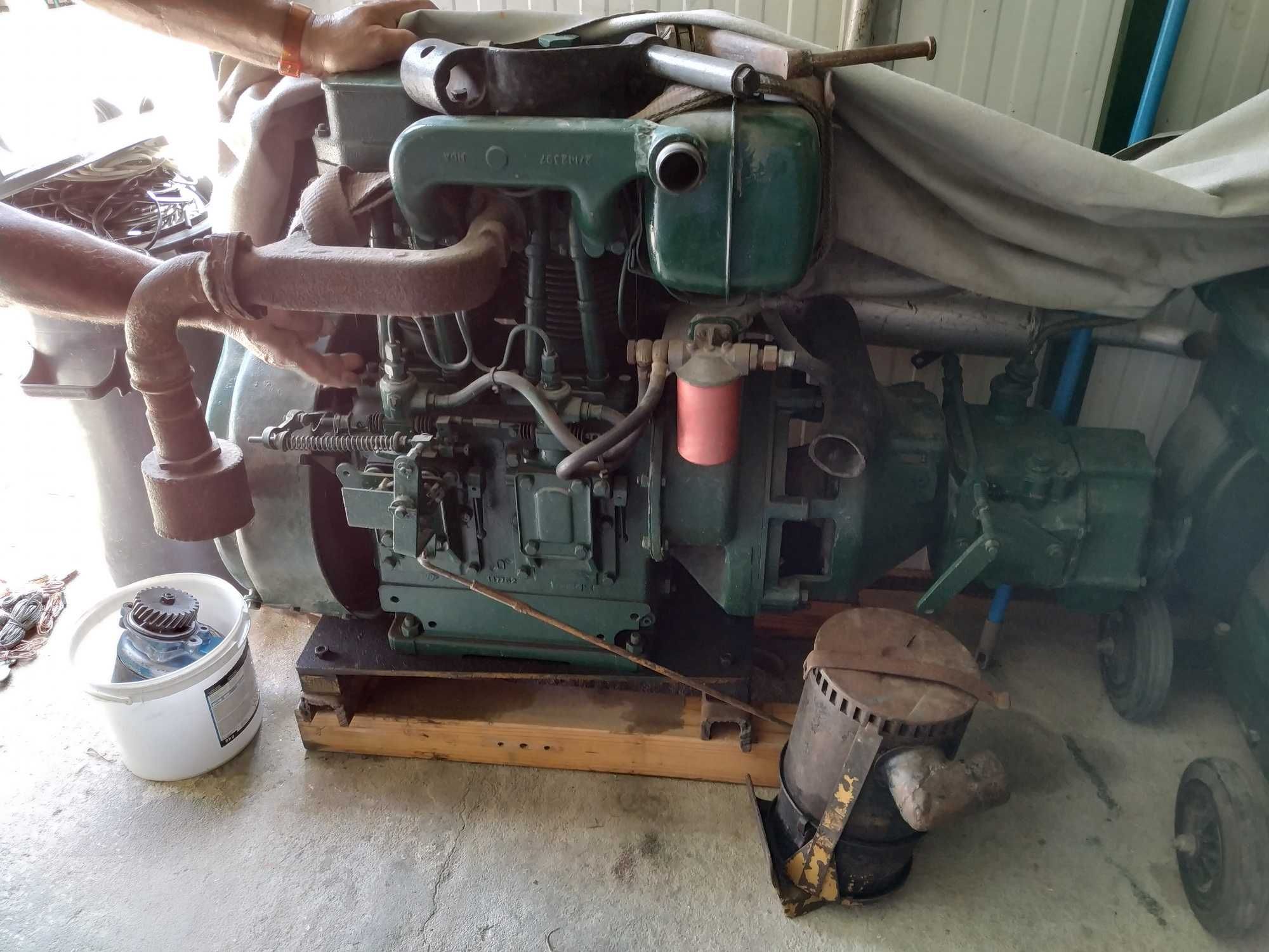 Motor Petter PH2 diesel com caixa de velocidades