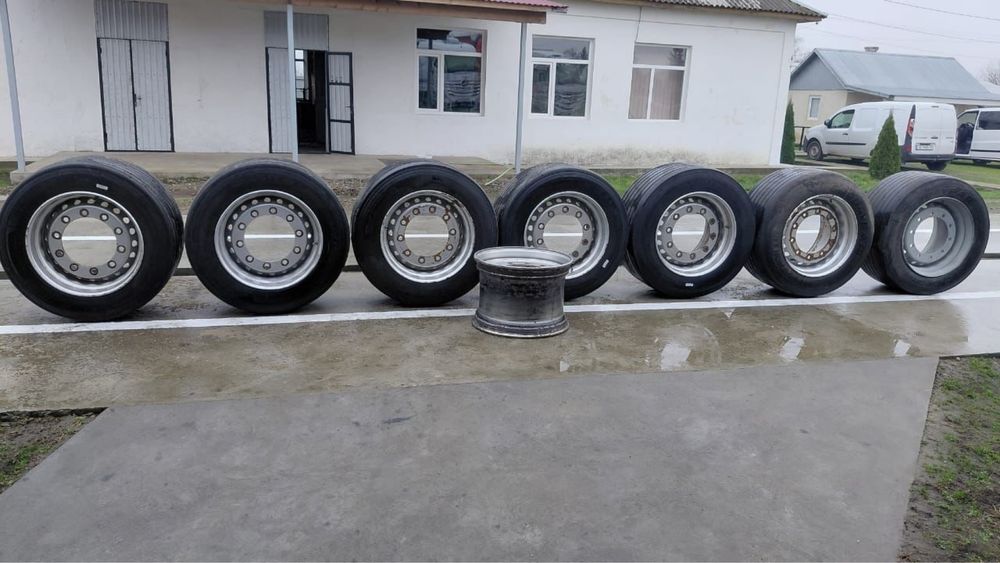 Колеса з дисками на полупріцеп