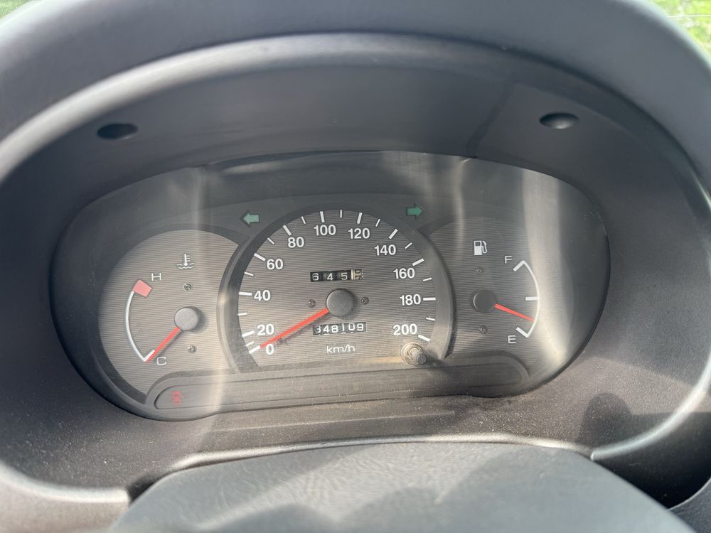 Hyundai Accent               .