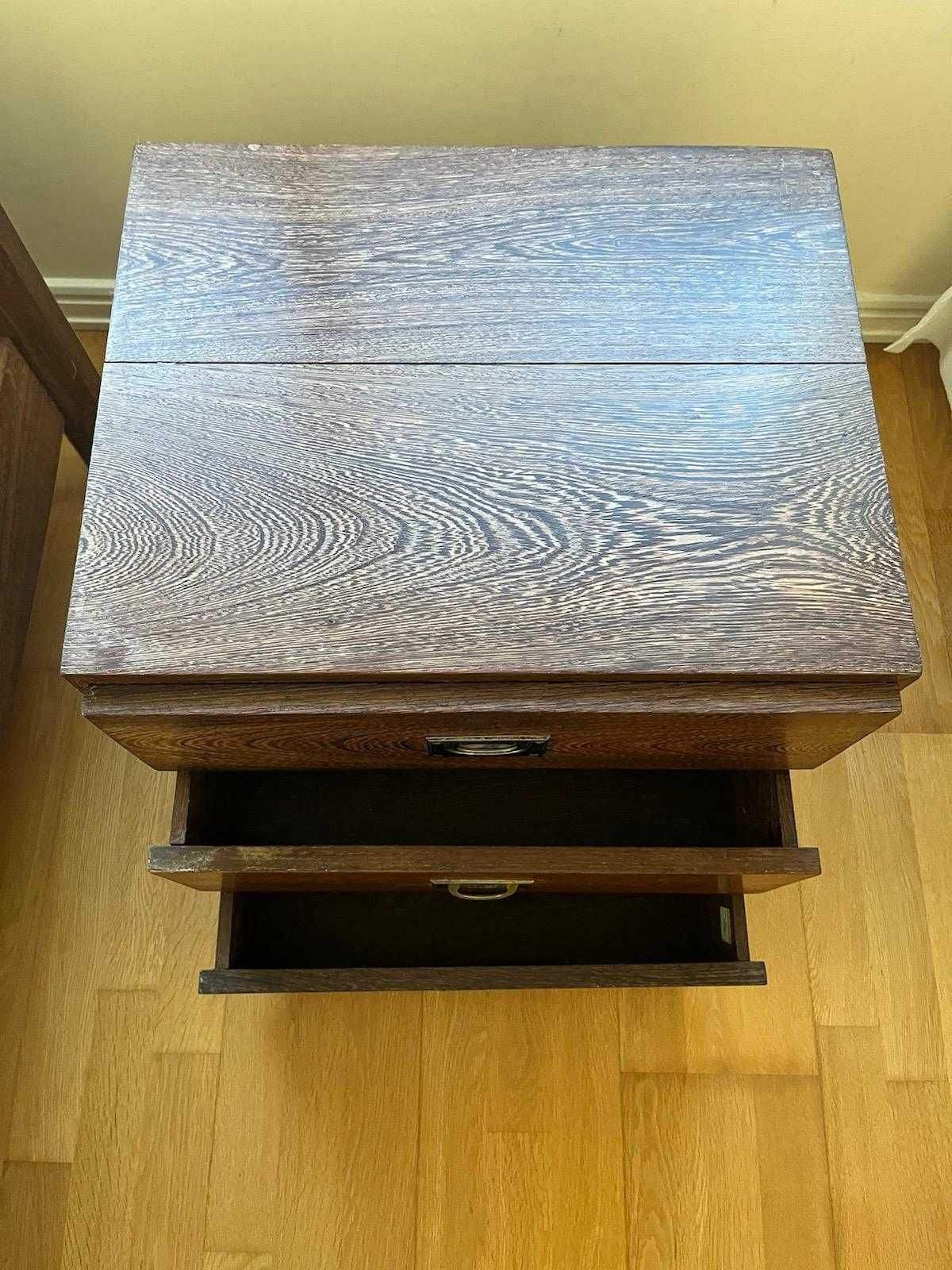 Mesa de Cabeceira em Madeira Maciça de Jambire