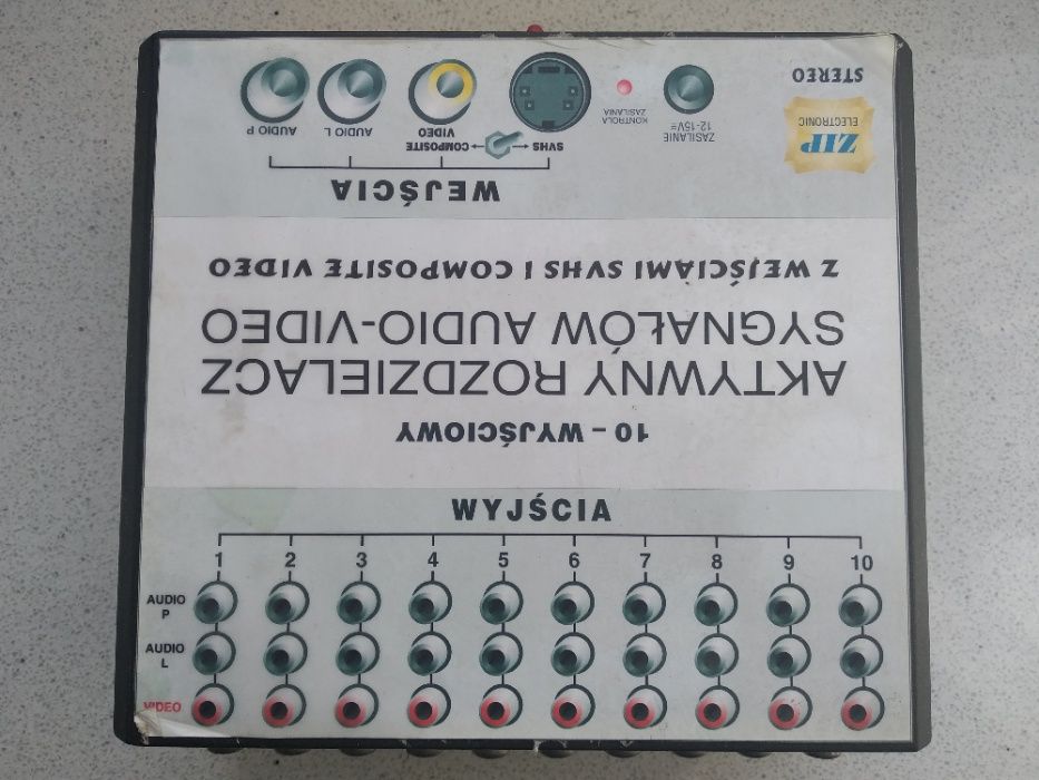 Aktywny rozdzielacz sygnałów audio-video z wejściami SVHS i Composite
