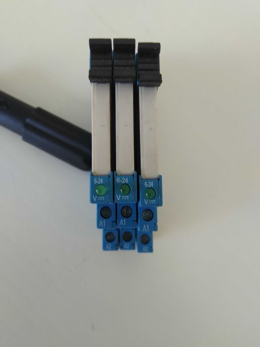 Ультратонкое реле Finder 24в