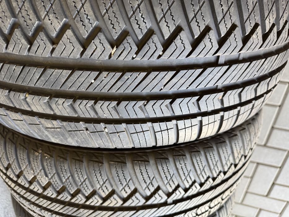 Koła aluminiowe 19 5x114,3 Nissan Qashqai 225/45R19 Całoroczne  24Rok