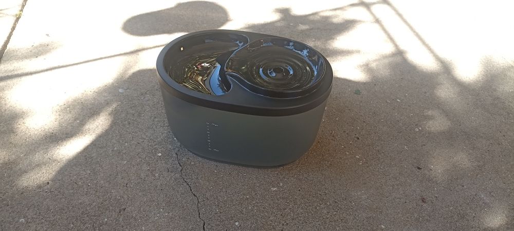 Fonte de água / Bebedouro  / water fountain para animais