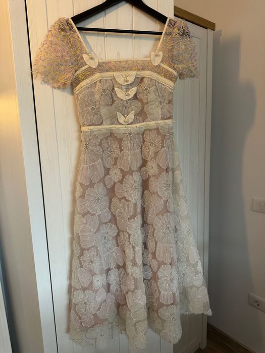 Вечірня / випускна / святкова сукня міді