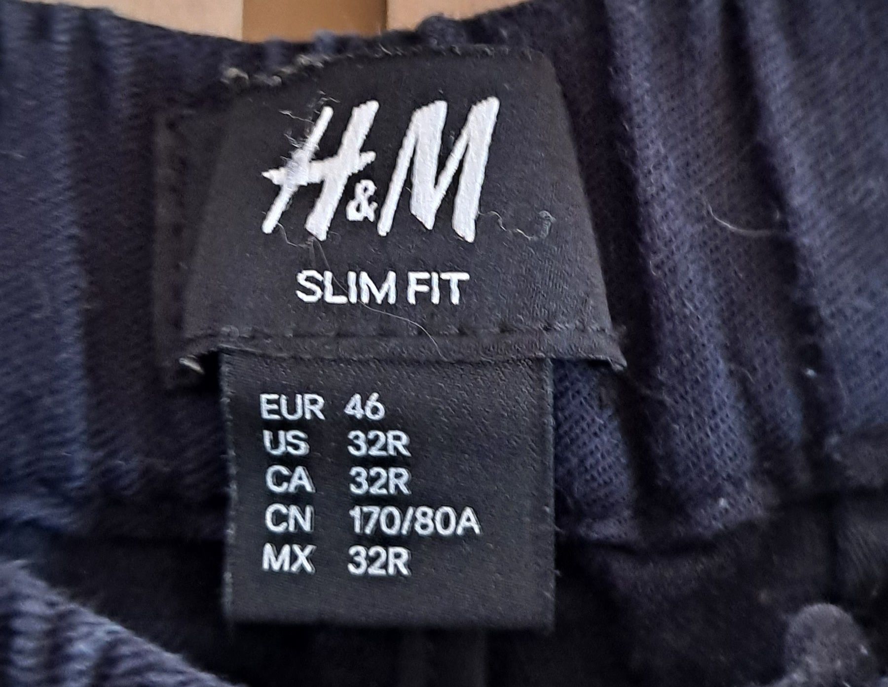 Granatowe spodnie H&M